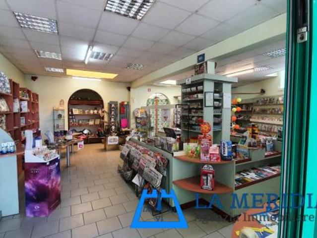 Locale Commerciale in vendita a Lamporecchio, Toscana