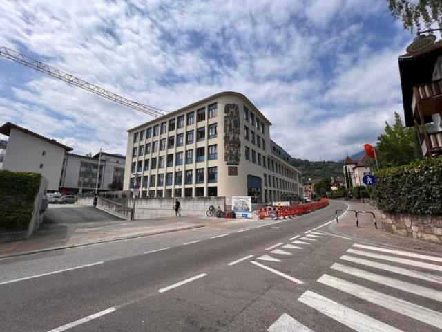 Locale Commerciale in vendita a Burggrafenamt - Burgraviato, Lana