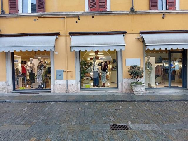 Locale Commerciale in vendita a Mattaleto, Langhirano