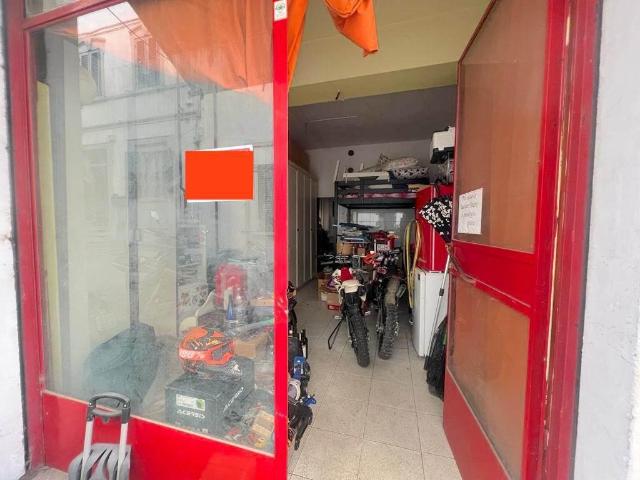 Locale Commerciale in vendita a San Martino a Gangalandi, Lastra A Signa
