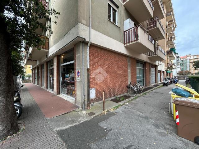 Locale Commerciale in vendita a Lavagna, Liguria
