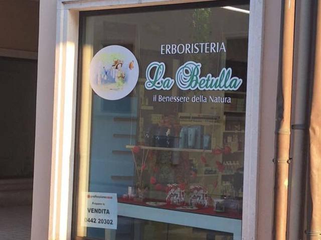Locale Commerciale in vendita a Legnago, Veneto