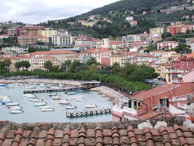 Locale Commerciale in vendita a Barcola, Lerici