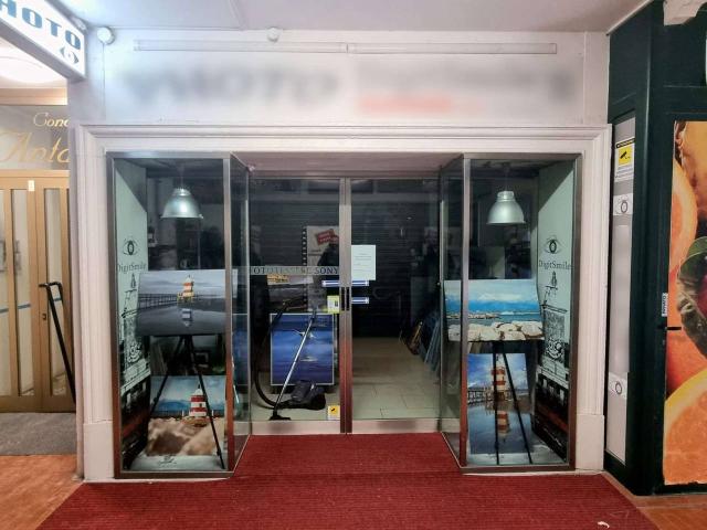 Locale Commerciale in vendita a Lignano Pineta, Friuli-Venezia Giulia