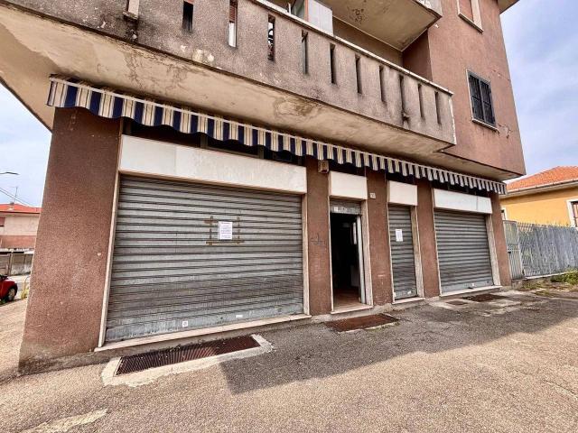 Locale Commerciale in vendita a San Francesco, Limbiate