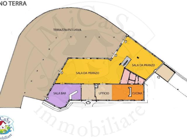 Locale Commerciale in vendita a Quercianella, Livorno