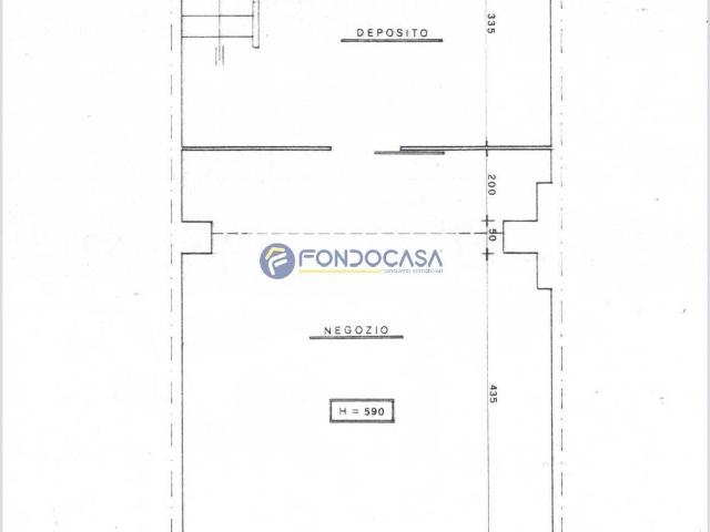 Locale Commerciale in vendita a Puglia, Lecce