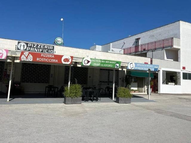 Locale Commerciale in vendita a Ippocampo, Puglia