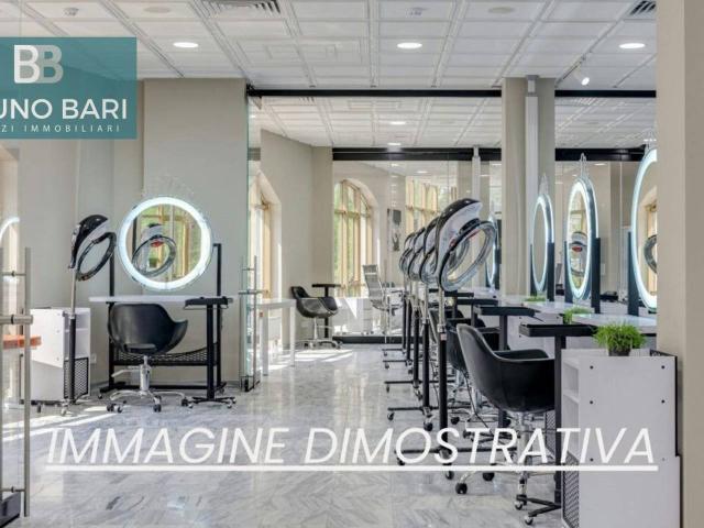 Locale Commerciale in vendita a Maniago, Friuli-Venezia Giulia