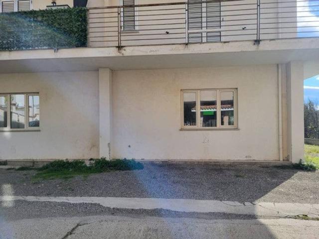 Locale Commerciale in vendita a Calabria, Catanzaro