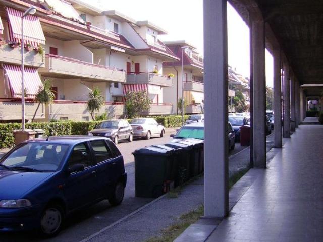 Locale Commerciale in vendita a Unione dei Comuni della Val Vibrata, Martinsicuro