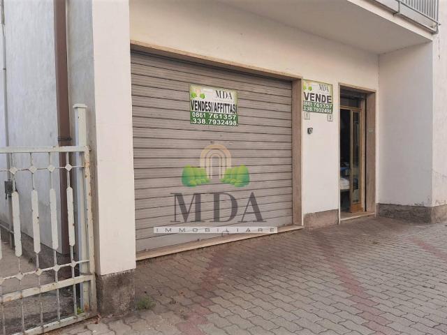 Locale Commerciale in vendita a Unione dei Comuni della Val Vibrata, Martinsicuro