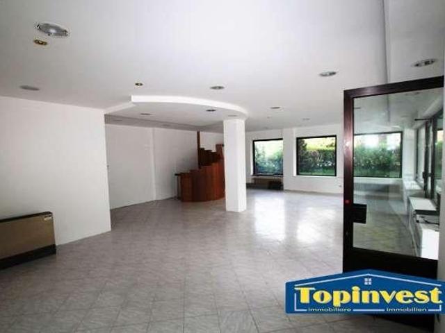 Locale Commerciale in vendita a Burggrafenamt - Burgraviato, Merano - Meran