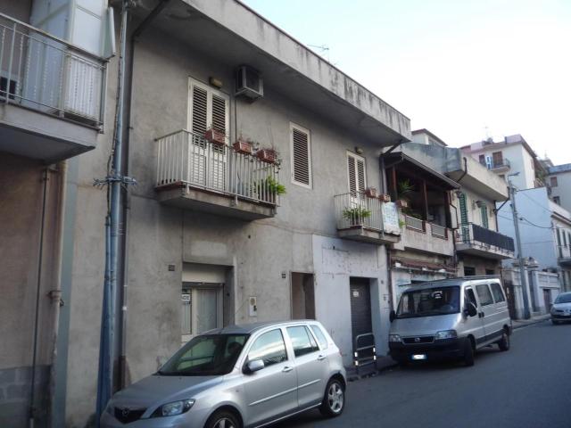 Locale Commerciale in vendita a II Circoscrizione, Messina