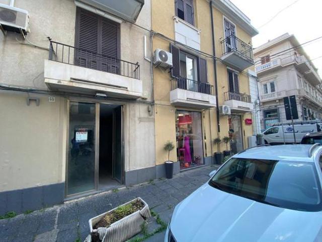 Locale Commerciale in vendita a IV Circoscrizione, Messina