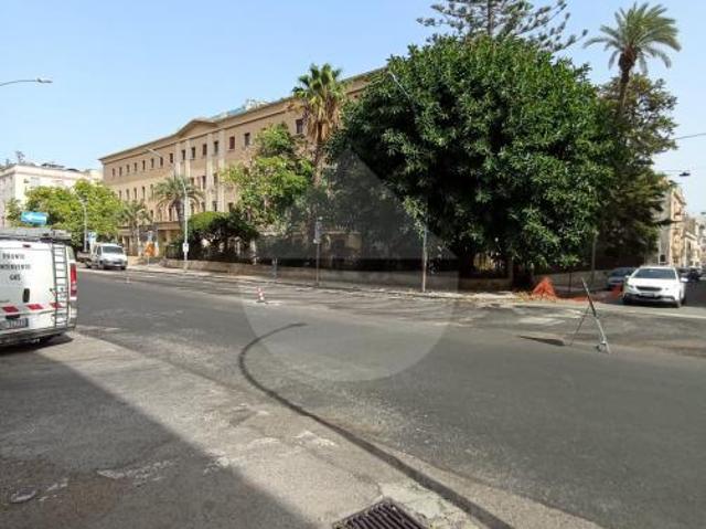 Locale Commerciale in vendita a IV Circoscrizione, Messina