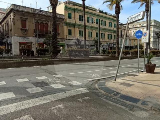 Locale Commerciale in vendita a IV Circoscrizione, Messina