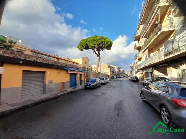 Locale Commerciale in vendita a I Circoscrizione, Messina