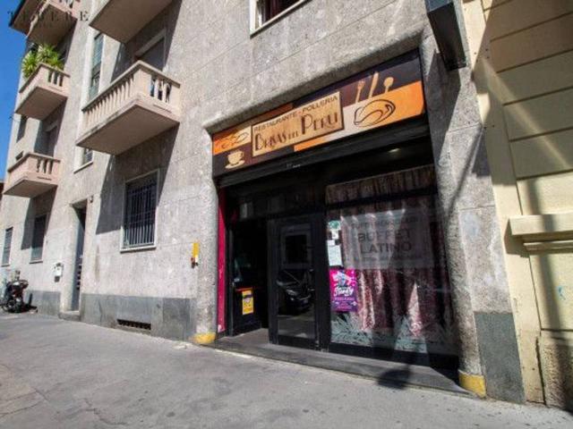 Locale Commerciale in vendita a Municipio 9, Milano