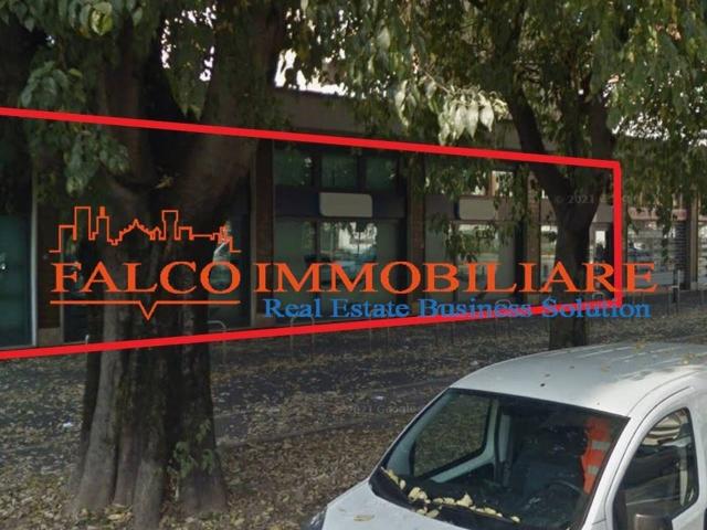 Locale Commerciale in vendita a Municipio 8 di Milano, Milano