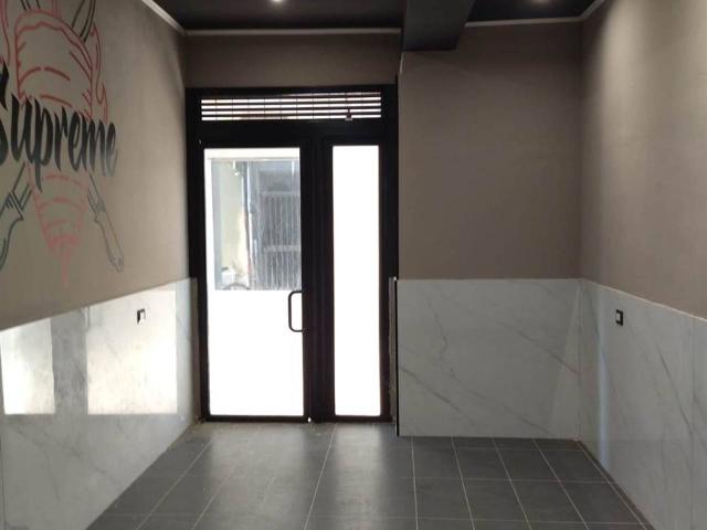 Locale Commerciale in vendita a Unione Comuni Modenesi Area Nord, Mirandola