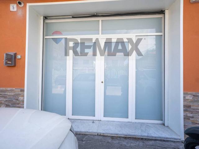 Locale Commerciale in vendita a Lineri, Misterbianco
