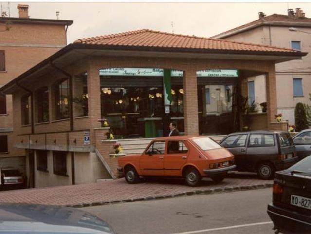 Locale Commerciale in vendita a Buon Pastore-Sant'Agnese-San Damaso, Modena