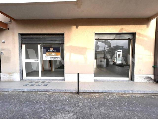 Locale Commerciale in vendita a Sacro Cuore, Marina Di Modica