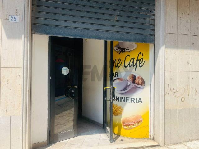 Locale Commerciale in vendita a Modica Alta, Marina Di Modica