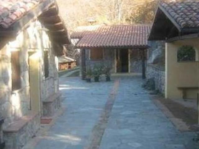 Locale Commerciale in vendita a Unione Comuni Garfagnana, Molazzana