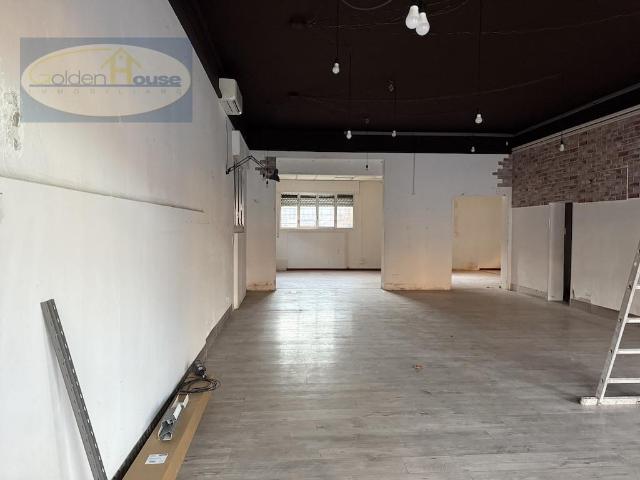 Locale Commerciale in vendita a Molinella, Reggio Emilia