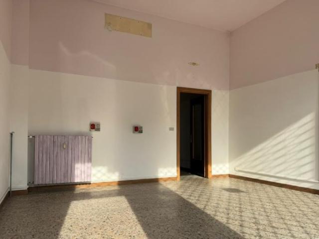 Locale Commerciale in vendita a Balme, Piemonte