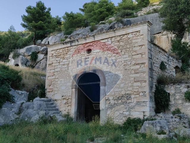 Locale Commerciale in vendita a Puglia, Foggia