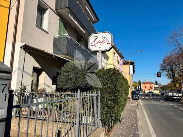 Locale Commerciale in vendita a Montechiarugolo, Reggio Emilia