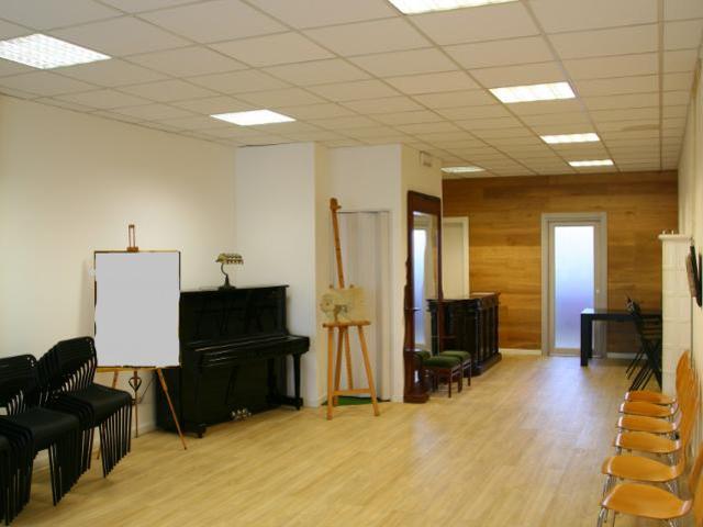 Locale Commerciale in vendita a Turri, Montegrotto Terme