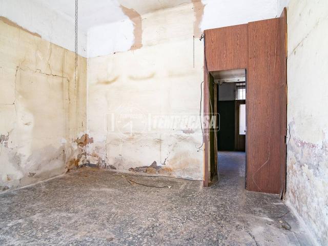 Locale Commerciale in vendita a San Carlo, Monza