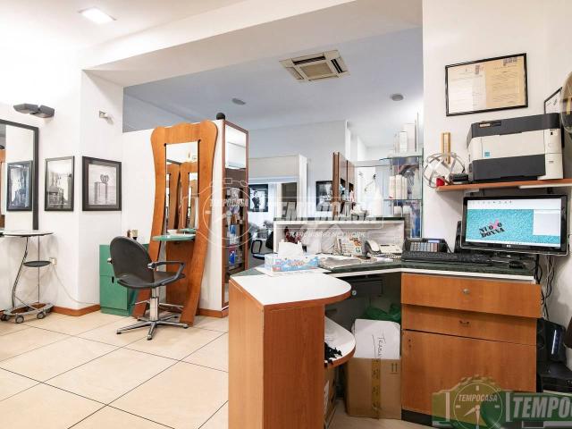 Locale Commerciale in vendita a San Gottardo, Monza