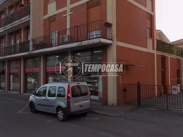 Locale Commerciale in vendita a Muggiò, Lombardia