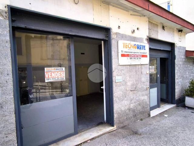 Locale Commerciale in vendita a Municipalità 5, Campania