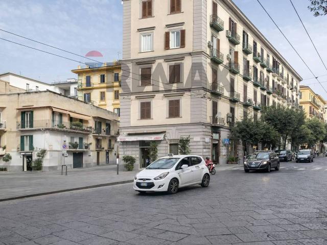 Locale Commerciale in vendita a Municipalità 4, Borgo Sant'antonio Abate
