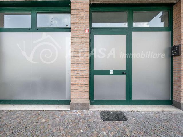 Locale Commerciale in vendita a Noceto, Reggio Emilia