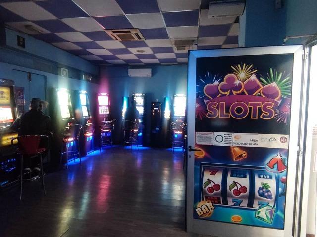 Locale Commerciale in vendita a Noventa Padovana, Padova