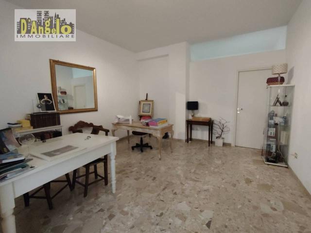 Locale Commerciale in vendita a Marche, Ascoli Piceno