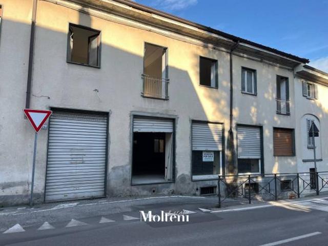 Locale Commerciale in vendita a Olginate, Lombardia