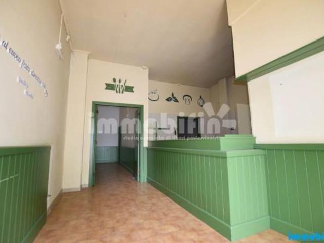 Locale Commerciale in vendita a Puglia, Brindisi