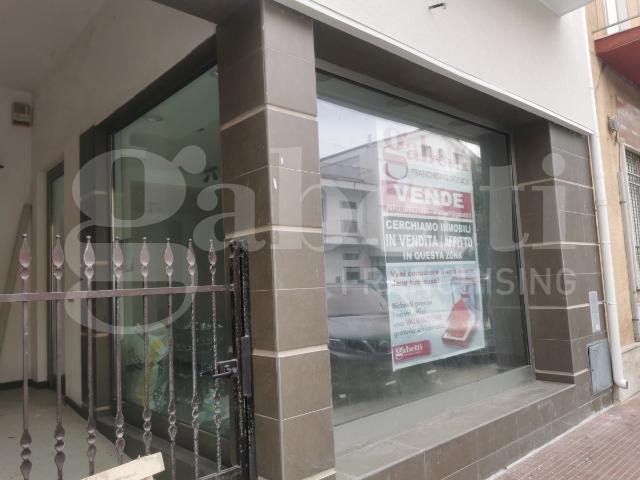 Locale Commerciale in vendita a Cualbu, Oristano