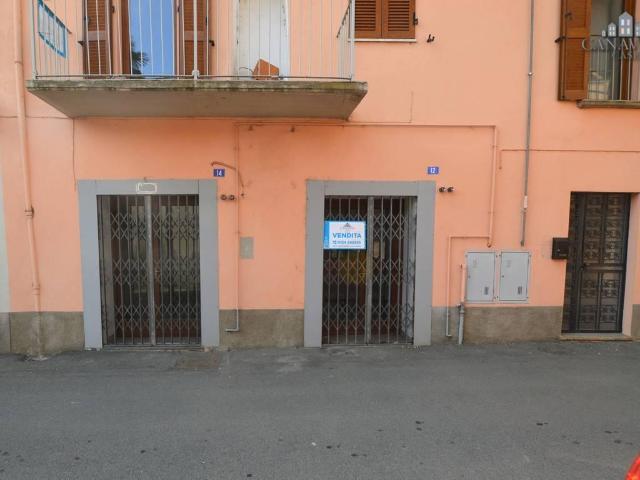 Locale Commerciale in vendita a Piemonte, Torino