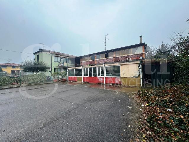 Locale Commerciale in vendita a Paderno Franciacorta, Lombardia