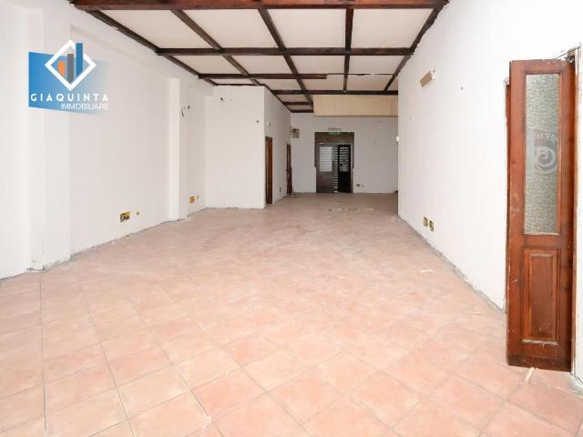 Locale Commerciale in vendita a Palagonia, Sicilia