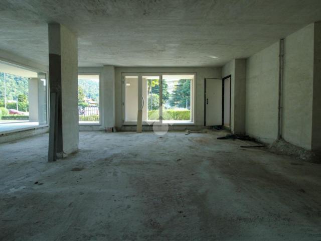 Locale Commerciale in vendita a Paratico, Lombardia